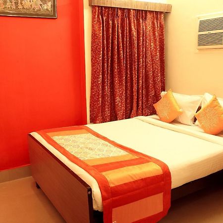Oyo 3418 Hotel Amit Kolkata Bagian luar foto